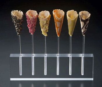 @ Waffelhörnchen | Cones mit Stiel hell gemischt klein | mini (83 Stk)