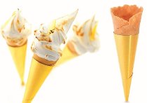 @ Waffelhörnchen hell süß mini in Goldmanschette (90 Stk)