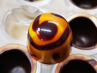 BIO Kakaobutter | Purfarbe Drops | Chips gefärbt orange (200g)