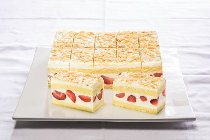 TK-Erdbeer-Joghurt-Sahneschnitte